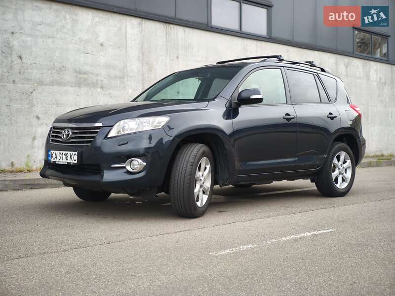 2010 toyota rav4