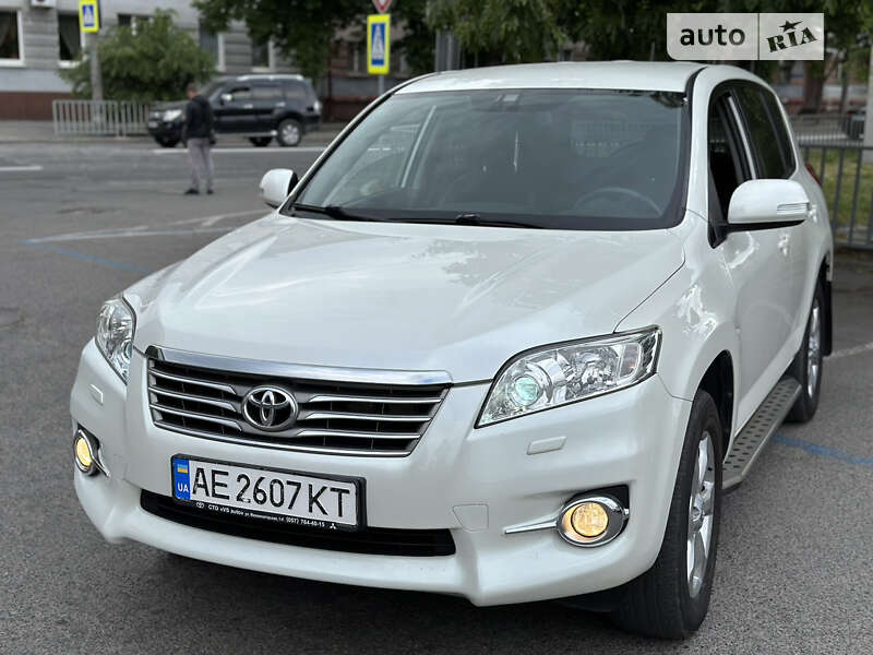 2010 toyota rav4