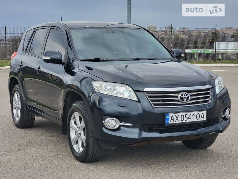 2011 toyota rav4