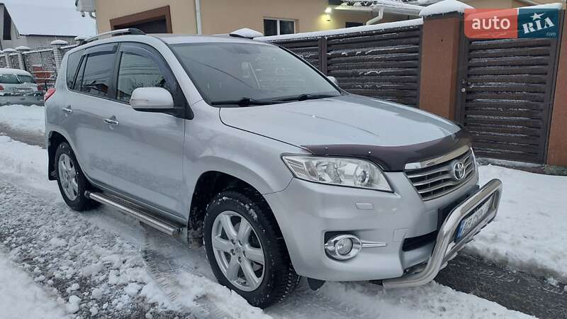 2011 toyota rav4