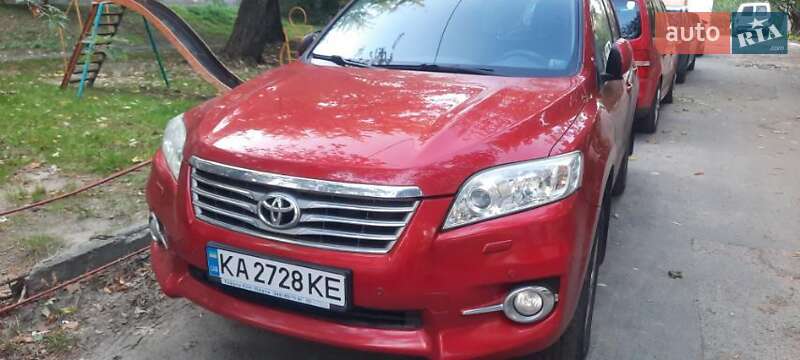 2011 toyota rav4