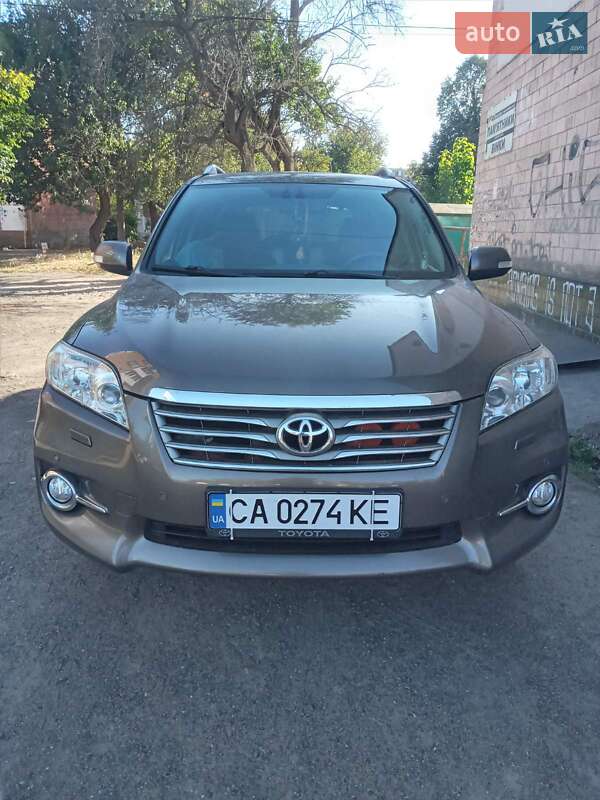 2011 toyota rav4