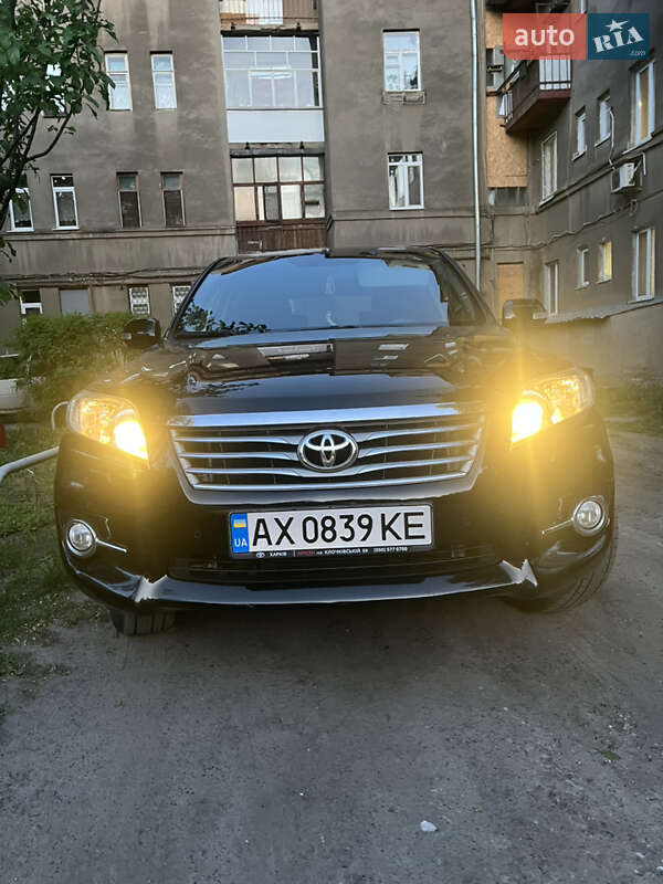 2012 toyota rav4