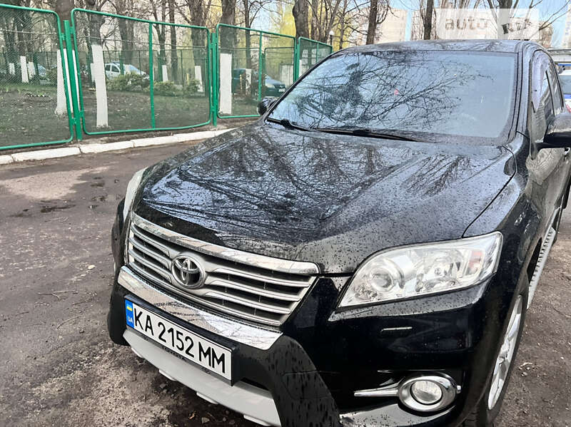 2011 toyota rav4