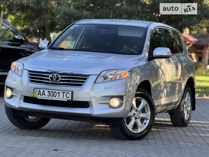 2010 toyota rav4