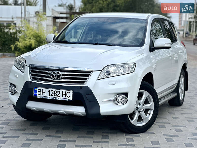 2011 toyota rav4