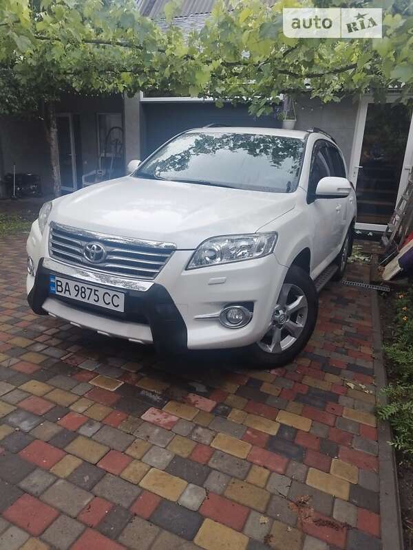 2011 toyota rav4