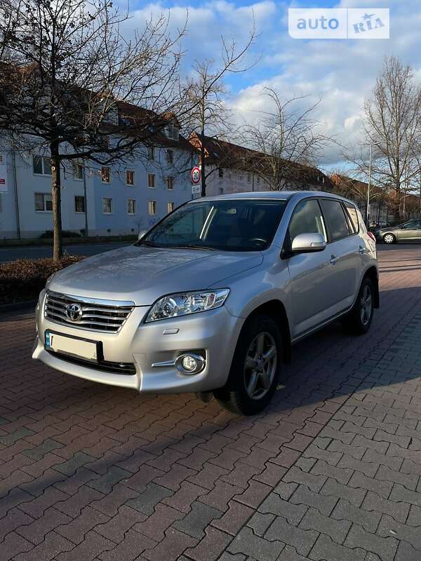 2012 toyota rav4