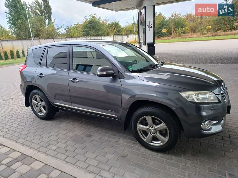 2012 toyota rav4