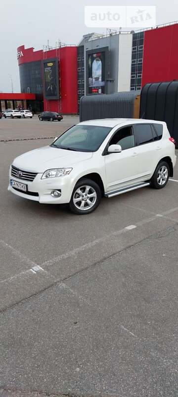 2010 toyota rav4
