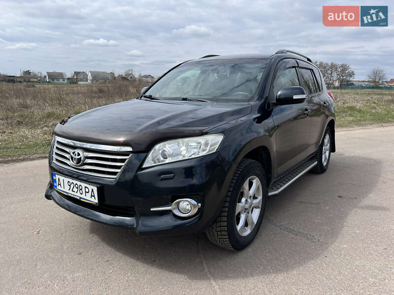 2011 toyota rav4
