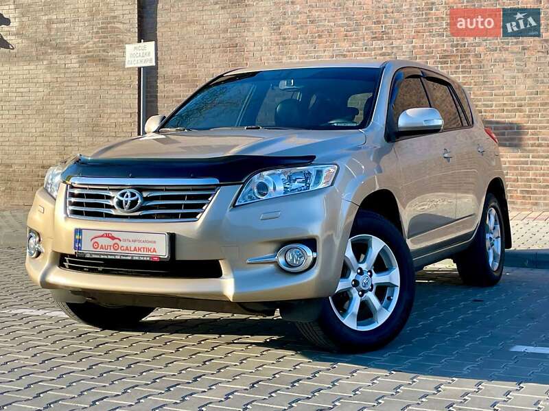 2010 toyota rav4