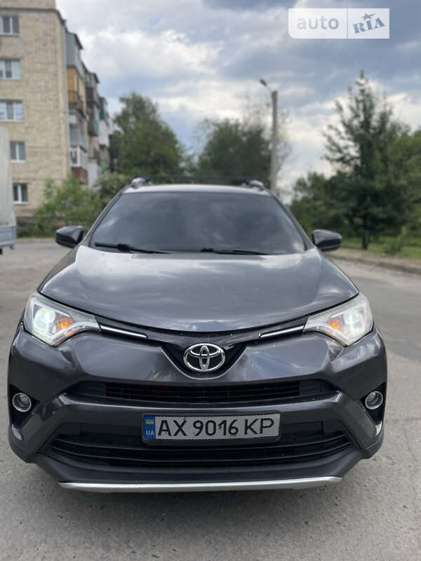 2016 toyota rav4