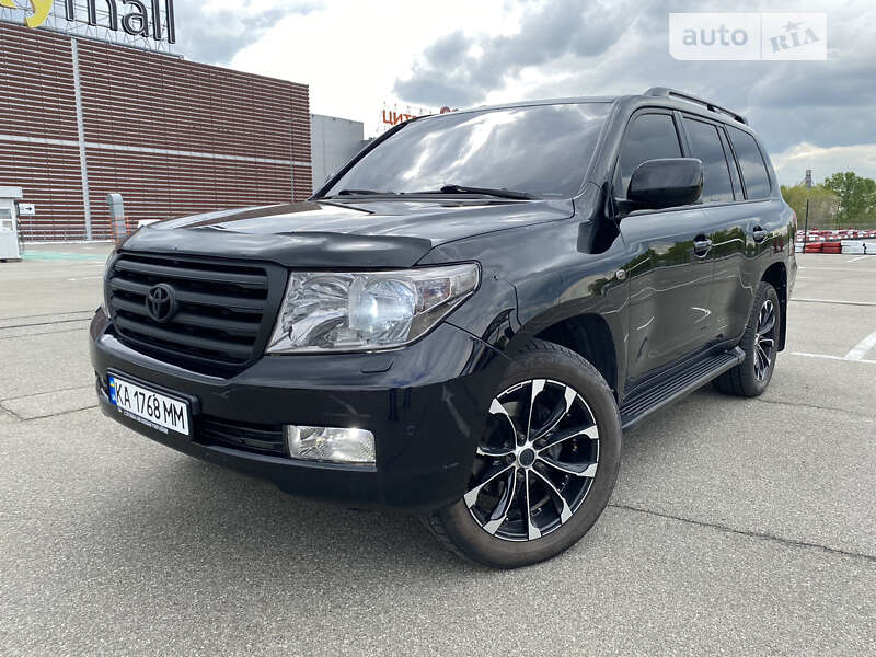2007 toyota land cruiser 200