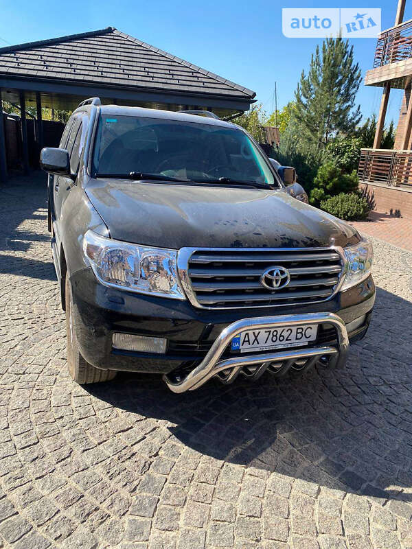 2007 toyota land cruiser 200