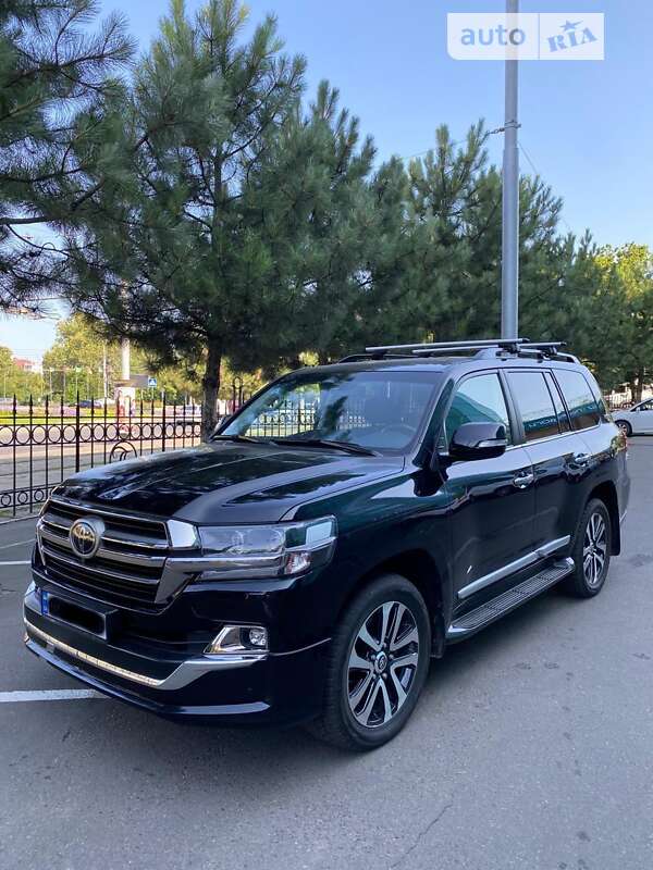 2019 toyota land cruiser