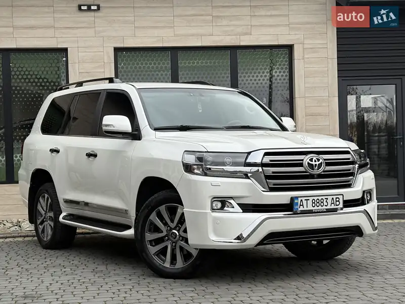 2016 toyota land cruiser 200