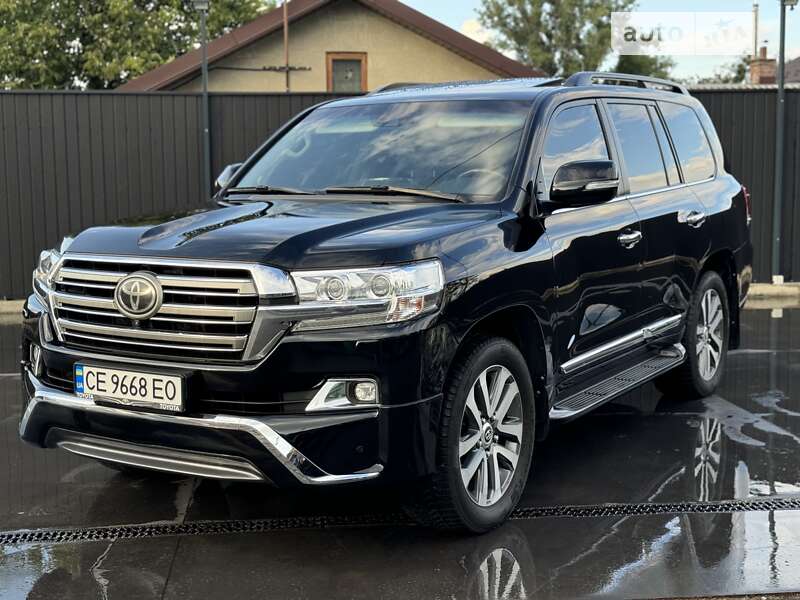 2016 toyota land cruiser 200