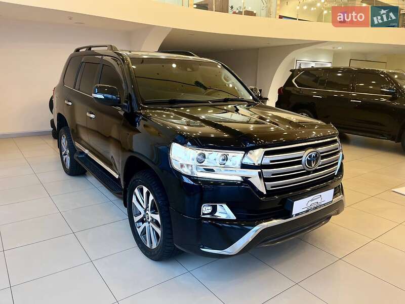 2015 toyota land cruiser