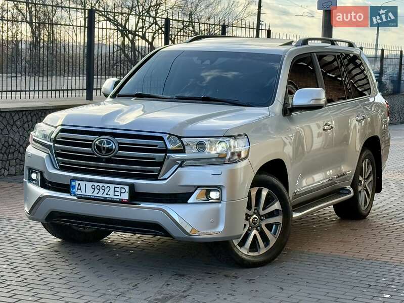 2017 toyota land cruiser