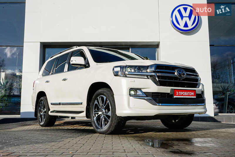 2020 toyota land cruiser