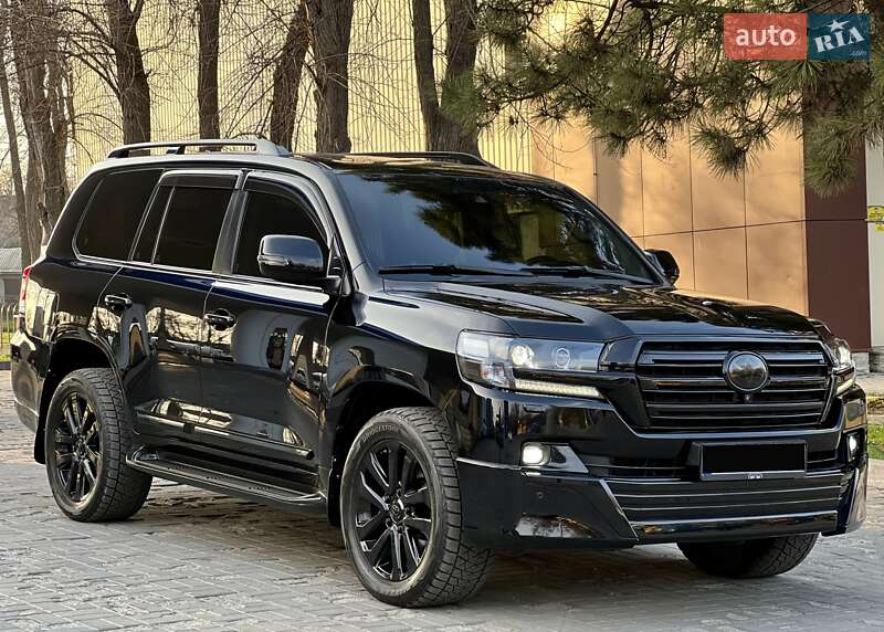 2018 toyota land cruiser