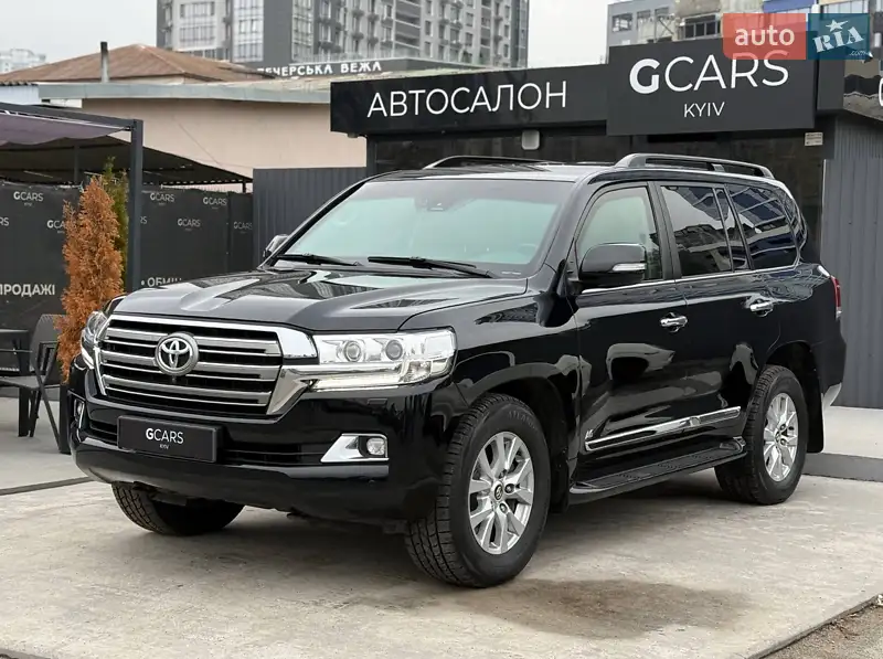 2016 toyota land cruiser 200