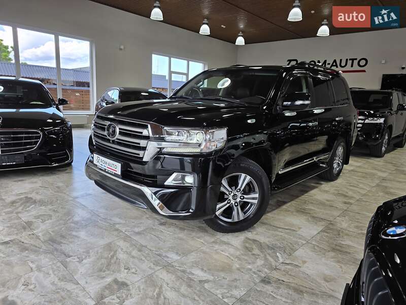 2016 toyota land cruiser 200