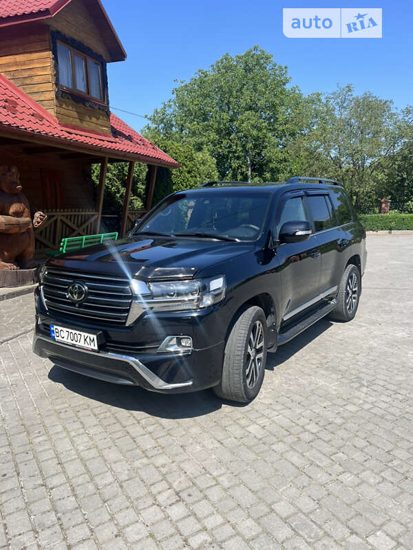 2017 toyota land cruiser