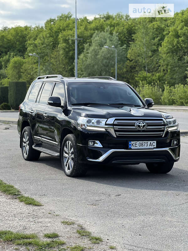 2016 toyota land cruiser