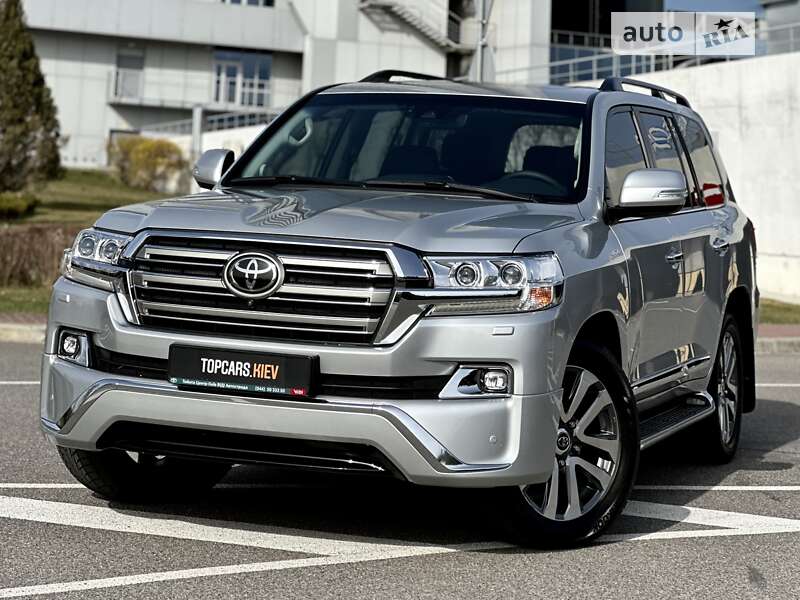 2018 toyota land cruiser