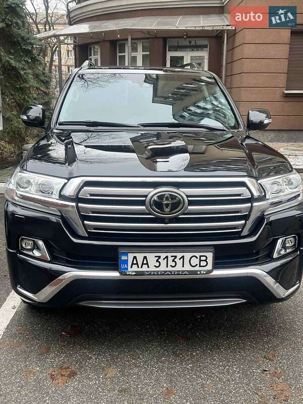 2017 toyota land cruiser