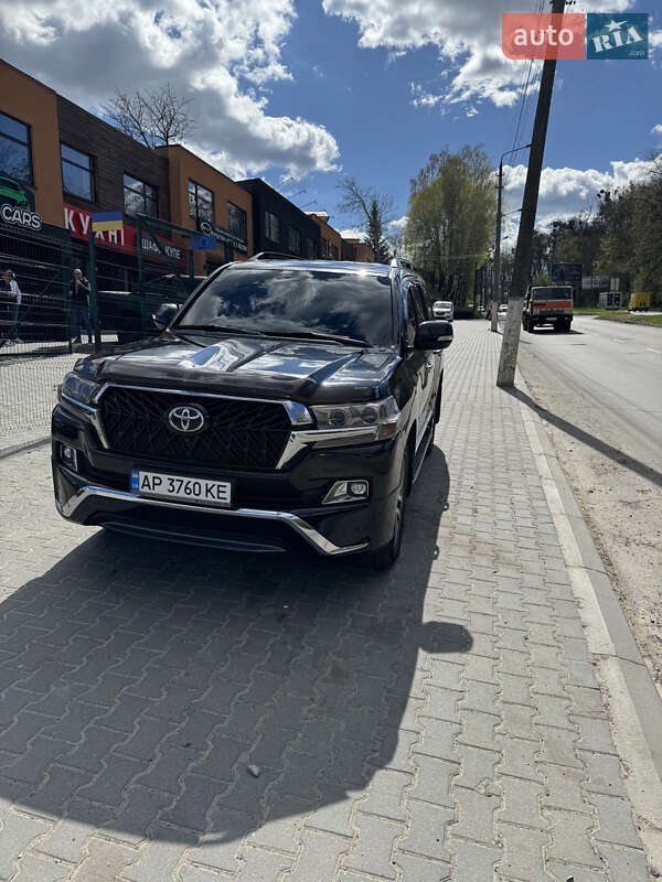2017 toyota land cruiser