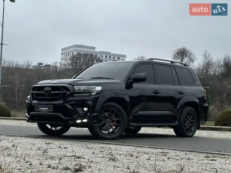 2019 toyota land cruiser 200