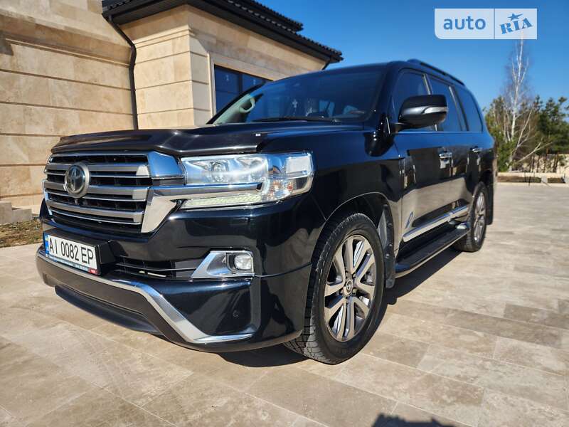 2016 toyota land cruiser