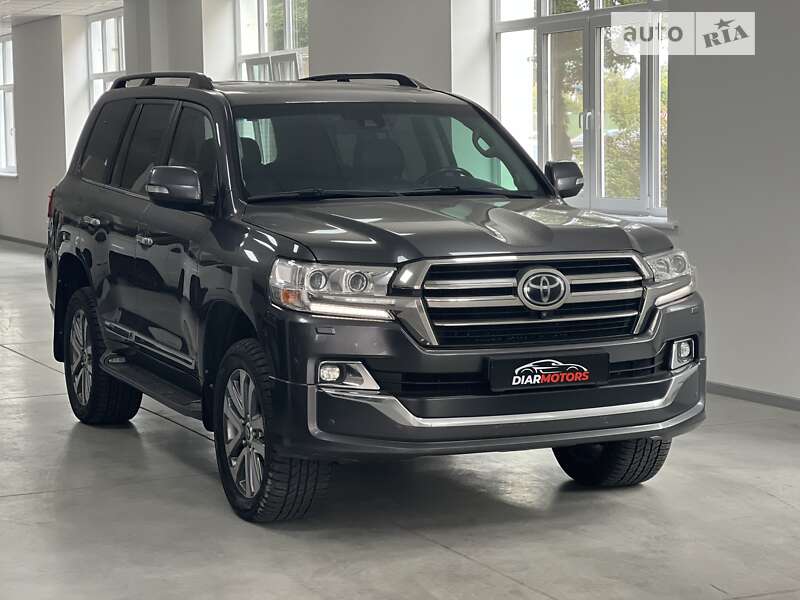 2019 toyota land cruiser