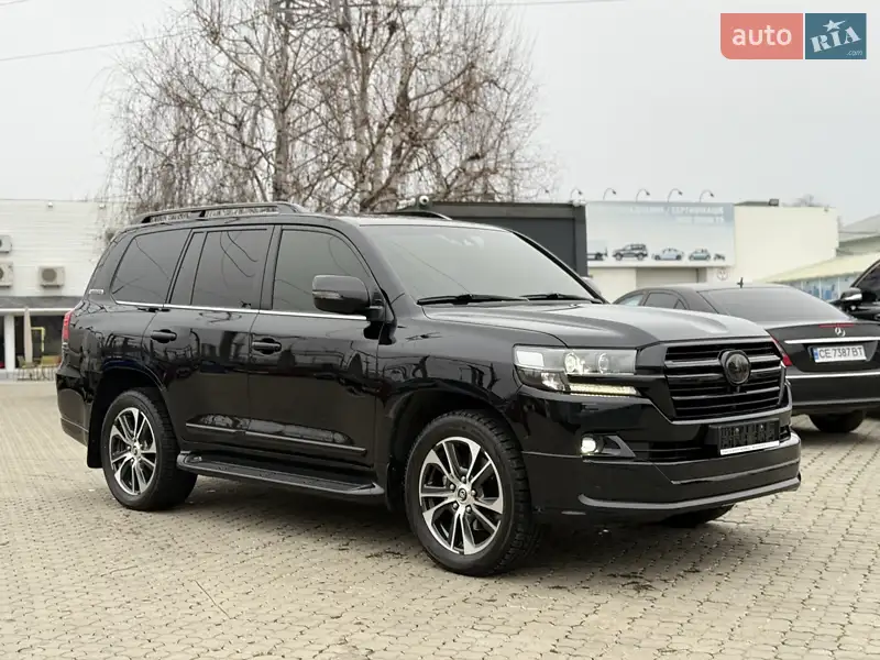 2020 toyota land cruiser 200