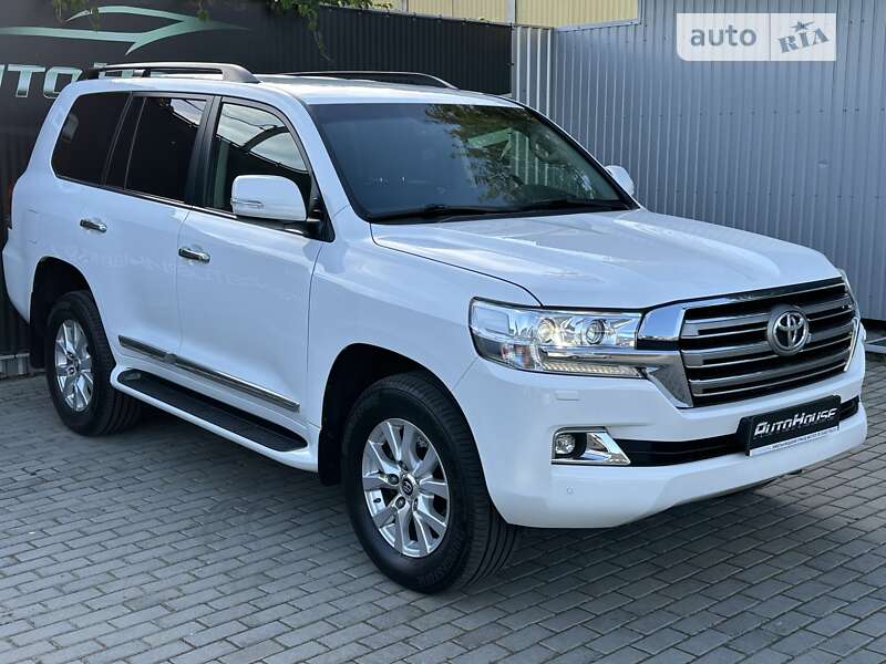 2019 toyota land cruiser