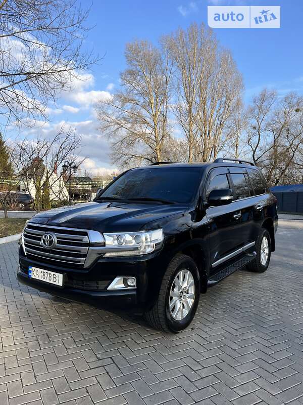 2019 toyota land cruiser