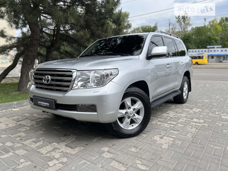 2008 toyota land cruiser 200