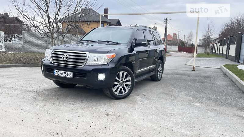 2015 toyota land-cruiser