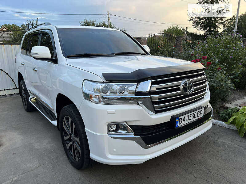 2019 toyota land cruiser