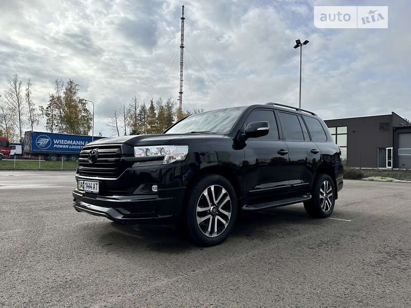 2019 toyota land-cruiser-200