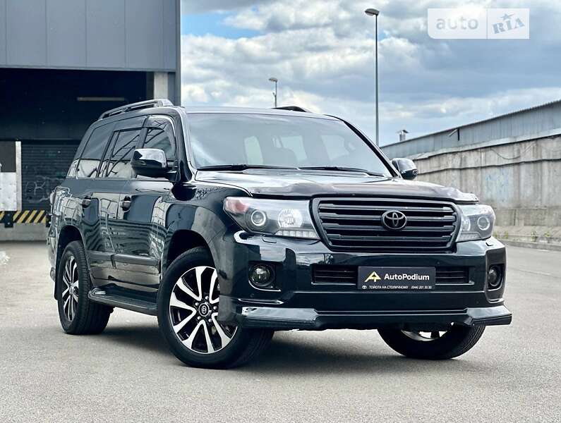 2008 toyota land cruiser 200