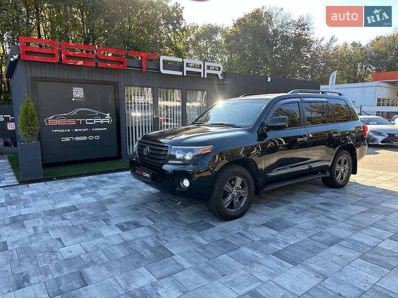 2012 toyota land cruiser