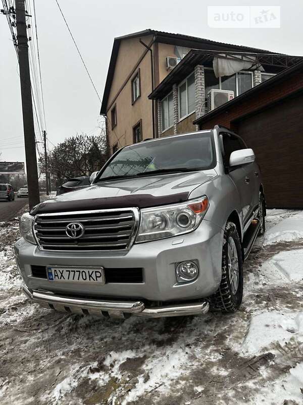 2015 toyota land cruiser