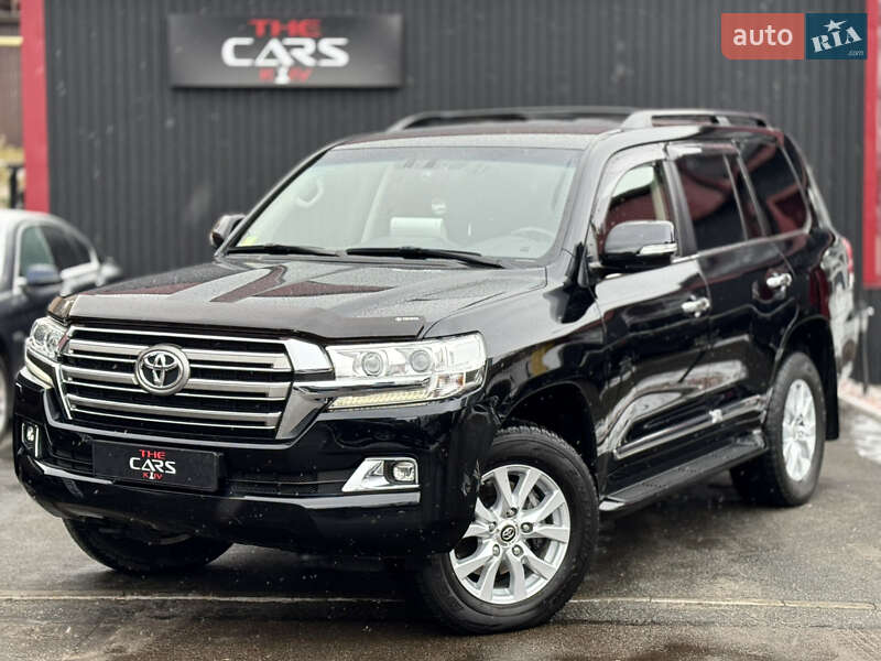 2020 toyota land cruiser 200