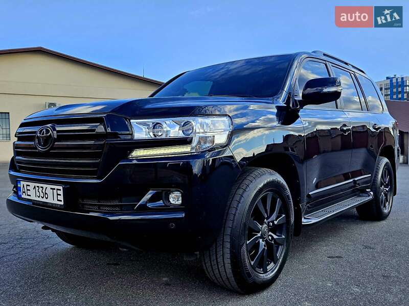 2019 toyota land cruiser