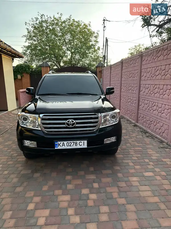 2008 toyota land-cruiser-200