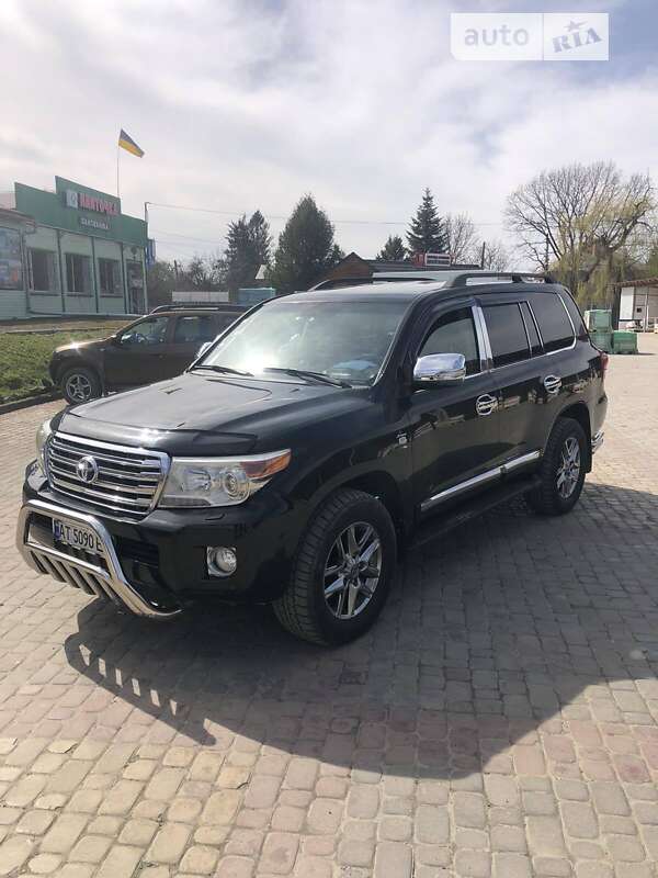 2008 toyota land cruiser 200